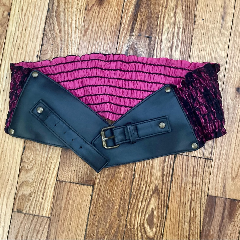 Vintage Hot Topic Scrunch Belt - Picture 4 of 7